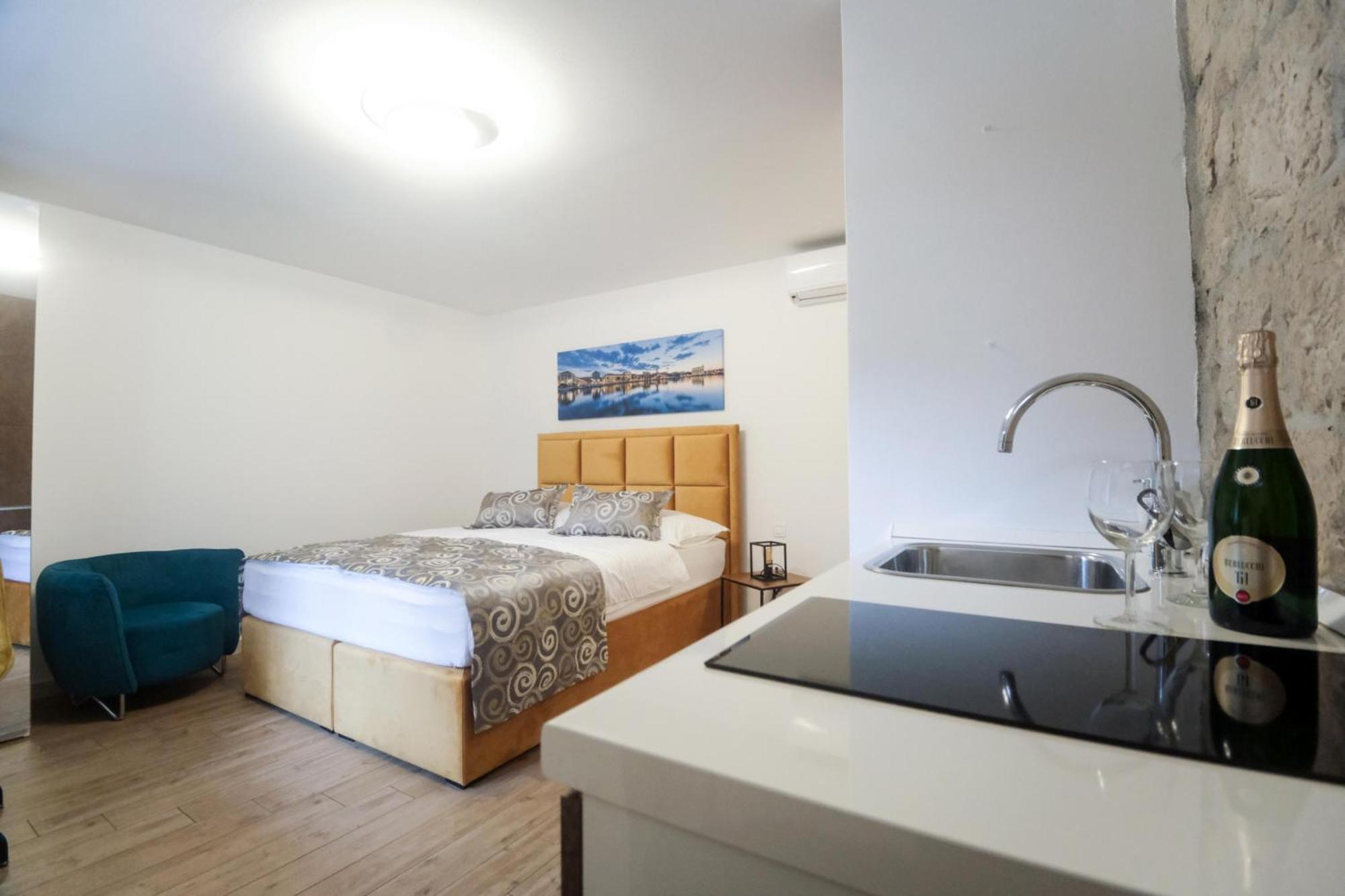 Guesthouse Bepa Split Bagian luar foto