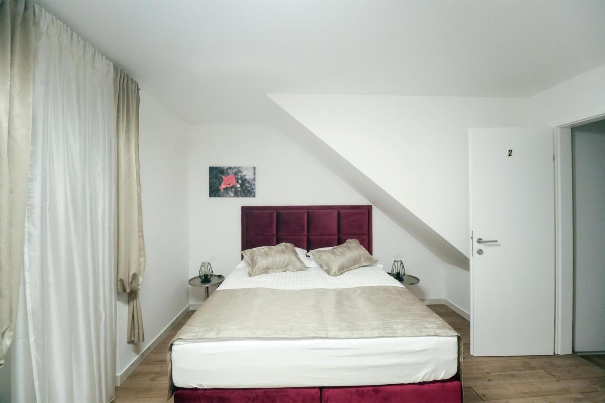 Guesthouse Bepa Split Bagian luar foto